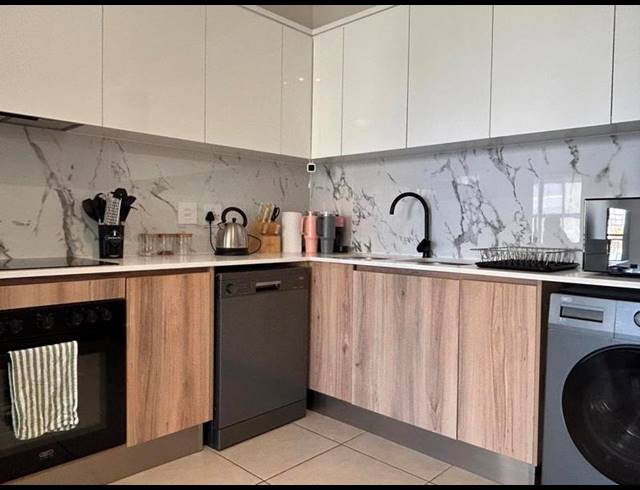 2 BEDROOM PROPERTY TO RENT IN SANDOWN